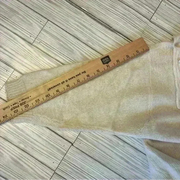 Vintage Sweater Bee by Banff Silk and Rabbit Blend - Picture 4 of 9